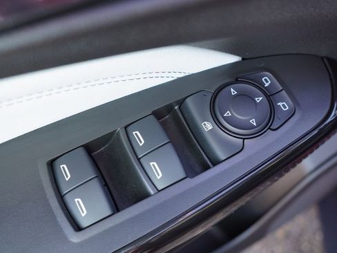 Certified 2024 Chevrolet Trax LT w/ Driver Confidence Package image 20