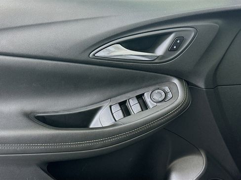 Used 2025 Buick Encore GX Preferred image 15