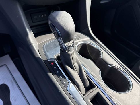 Certified 2024 Chevrolet Equinox LT FWD image 20