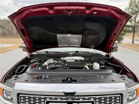 Used 2019 GMC Sierra 3500 Denali w/ Duramax Plus Package image 47