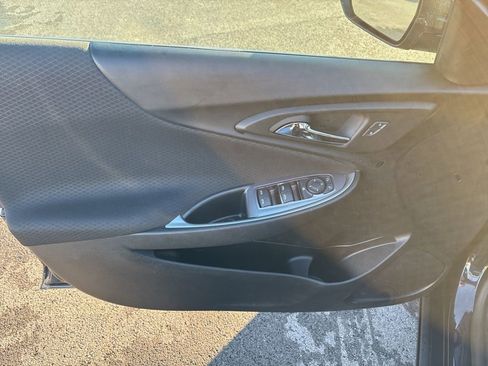 Used 2023 Chevrolet Malibu LT image 9