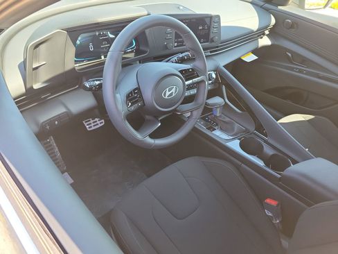 New 2026 Hyundai Elantra SEL Sport image 6