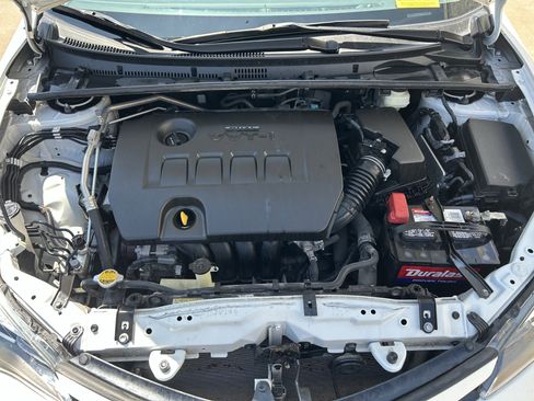 Used 2017 Toyota Corolla SE FWD image 14