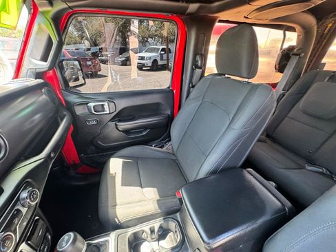 Used 2020 Jeep Wrangler Sport AWD/4WD image 14