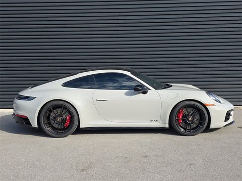Certified 2024 Porsche 911 Carrera GTS image 8