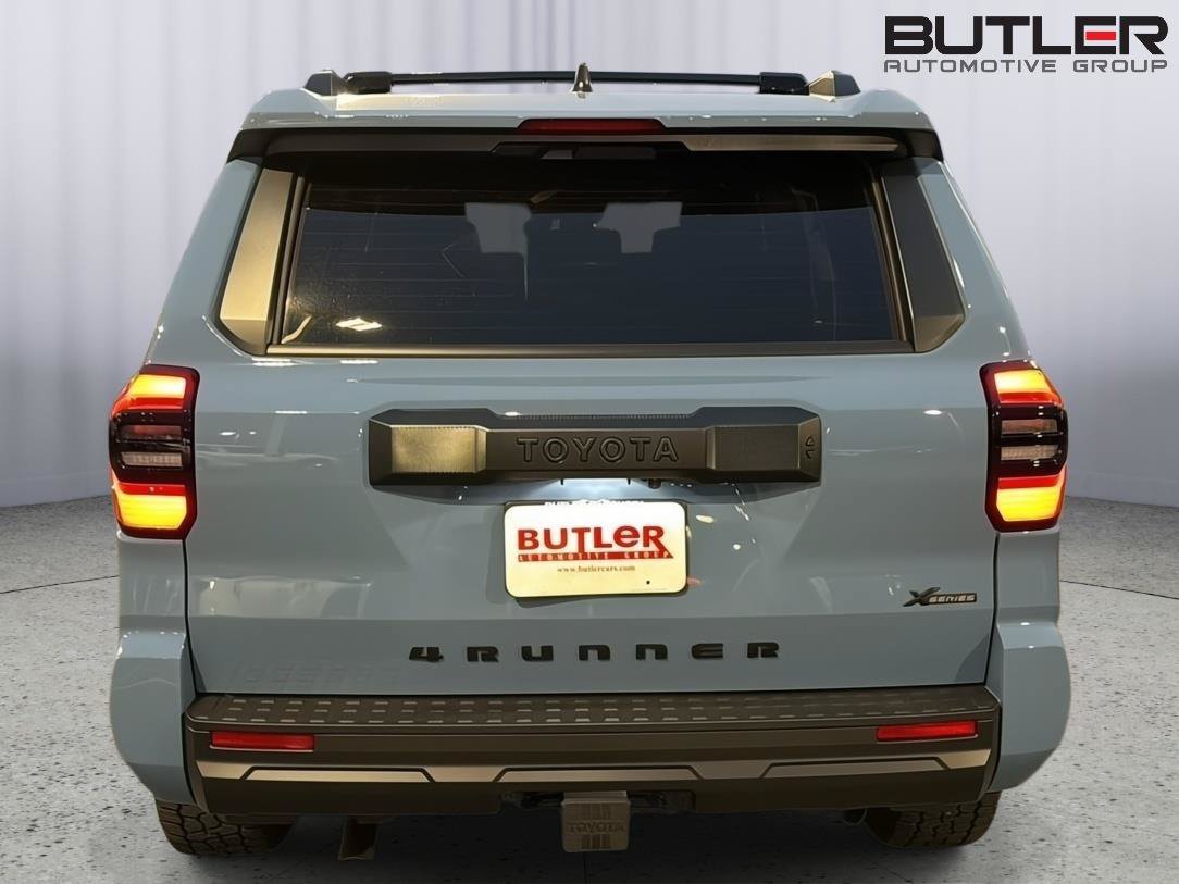 New 2026 Toyota 4Runner SR5 AWD/4WD image 5