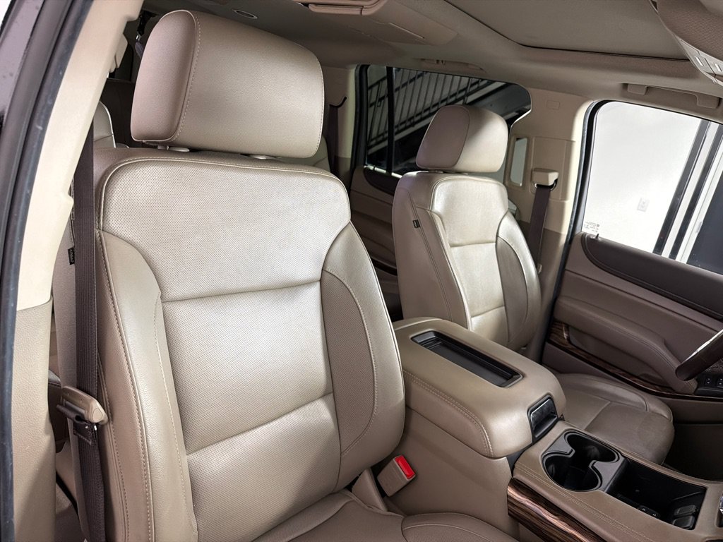 Used 2019 GMC Yukon XL SLT w/ Open Road Package AWD/4WD image 25