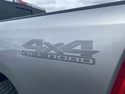 Used 2020 RAM 1500 Big Horn AWD/4WD image 40