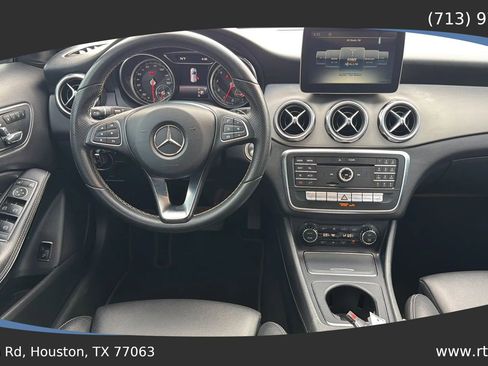 Used 2018 Mercedes-Benz GLA 250 image 37