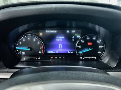Used 2023 Ford Explorer XLT w/ Equipment Group 202A AWD/4WD image 16