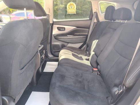 Used 2020 Nissan Murano SV image 20