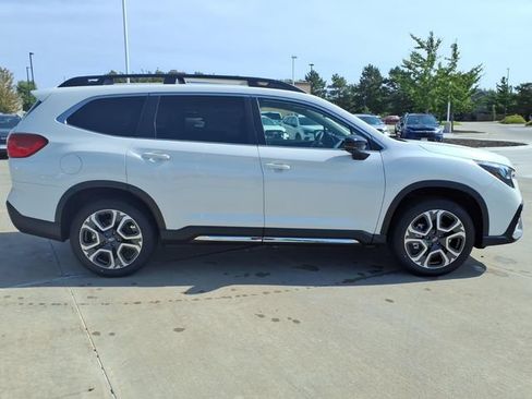 New 2026 Subaru Ascent Limited AWD/4WD image 4