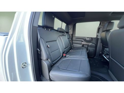 Used 2020 Chevrolet Silverado 2500 LTZ w/ LTZ Premium Package image 31