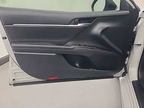 Used 2024 Toyota Camry SE FWD image 18