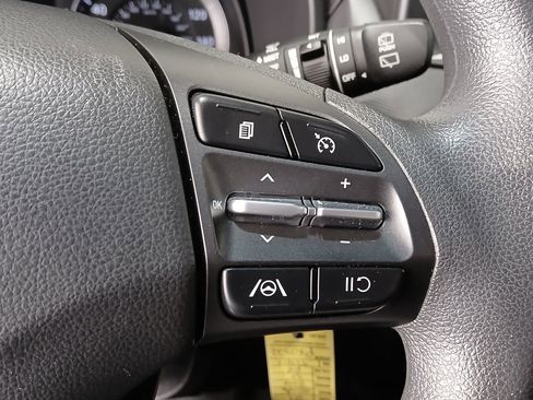 Used 2023 Hyundai Kona SE w/ Cargo Package image 25