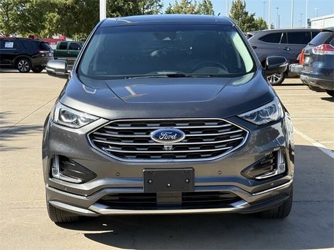 Used 2019 Ford Edge Titanium w/ Equipment Group 301A image 8