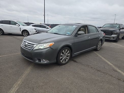 Used 2011 Toyota Avalon Limited FWD image 1
