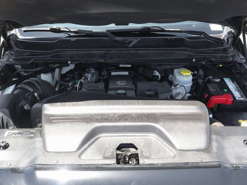 Used 2022 RAM 2500 Laramie AWD/4WD image 13