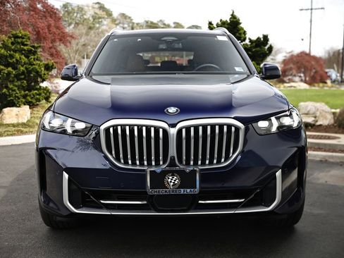 Certified 2024 BMW X5 xDrive40i w/ Parking Assistance Package AWD/4WD image 13