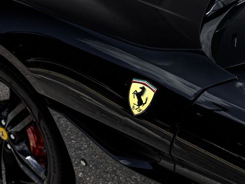 Used 2023 Ferrari Portofino M RWD image 39