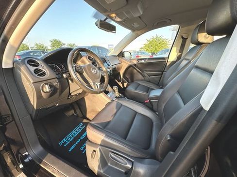 Used 2017 Volkswagen Tiguan S AWD/4WD image 10