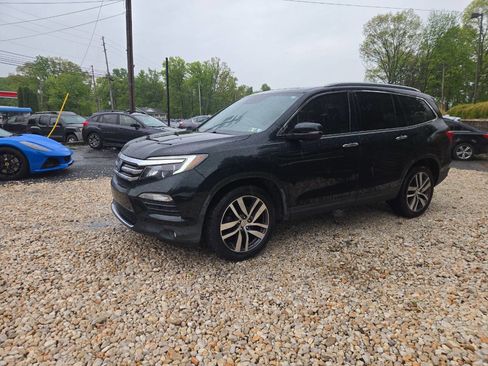 Used 2016 Honda Pilot Touring image 2