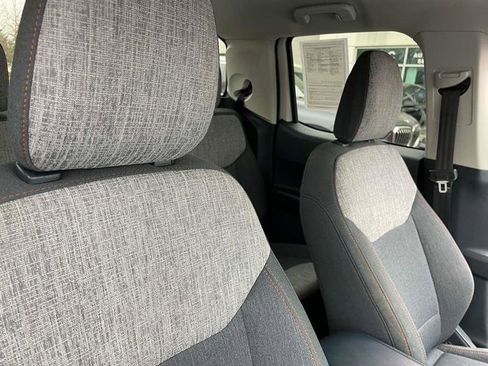 Used 2022 Ford Maverick XLT image 53