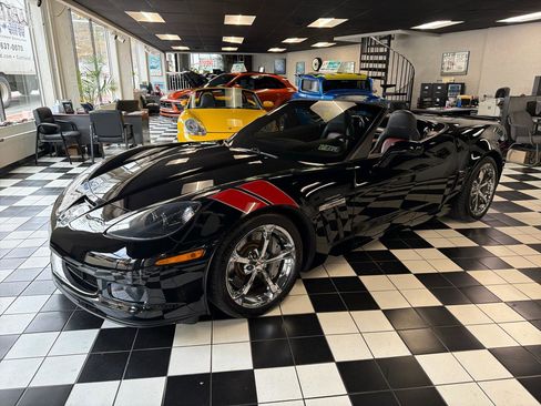 Used 2010 Chevrolet Corvette Grand Sport w/ Preferred Equipment Group RWD image 1