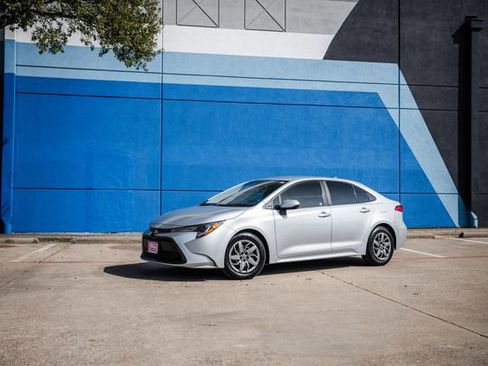 Used 2020 Toyota Corolla LE image 17