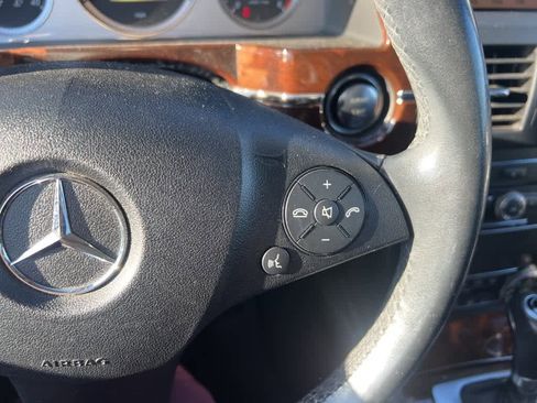 Used 2012 Mercedes-Benz GLK 350 2WD image 7