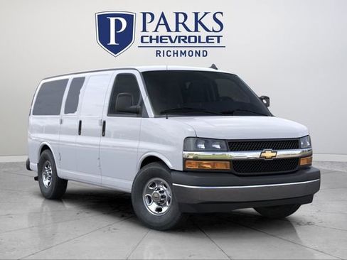New 2025 Chevrolet Express 2500 w/ Driver Convenience Package image 7