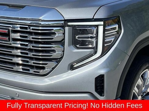 Used 2024 GMC Sierra 1500 Denali w/ Denali Reserve Package AWD/4WD image 10
