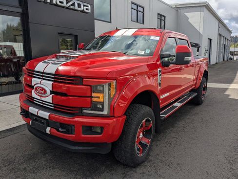Used 2019 Ford F250 Lariat w/ Lariat Ultimate Package image 2