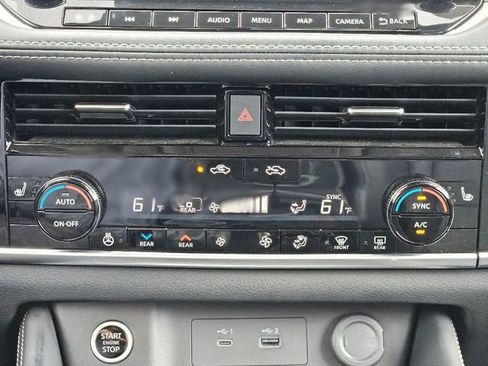 Certified 2023 Nissan Rogue SL w/ SL Premium Package image 24