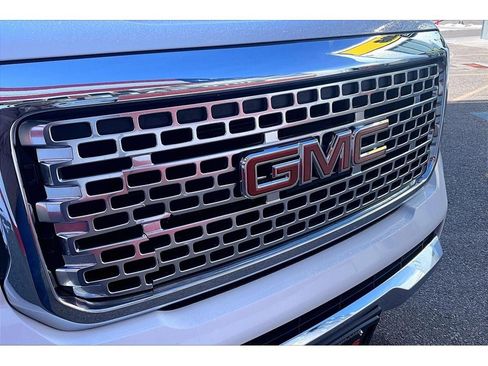 Used 2019 GMC Canyon Denali image 32