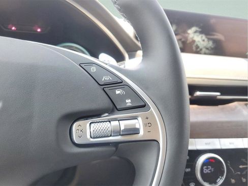 New 2023 Genesis G80 Base image 10