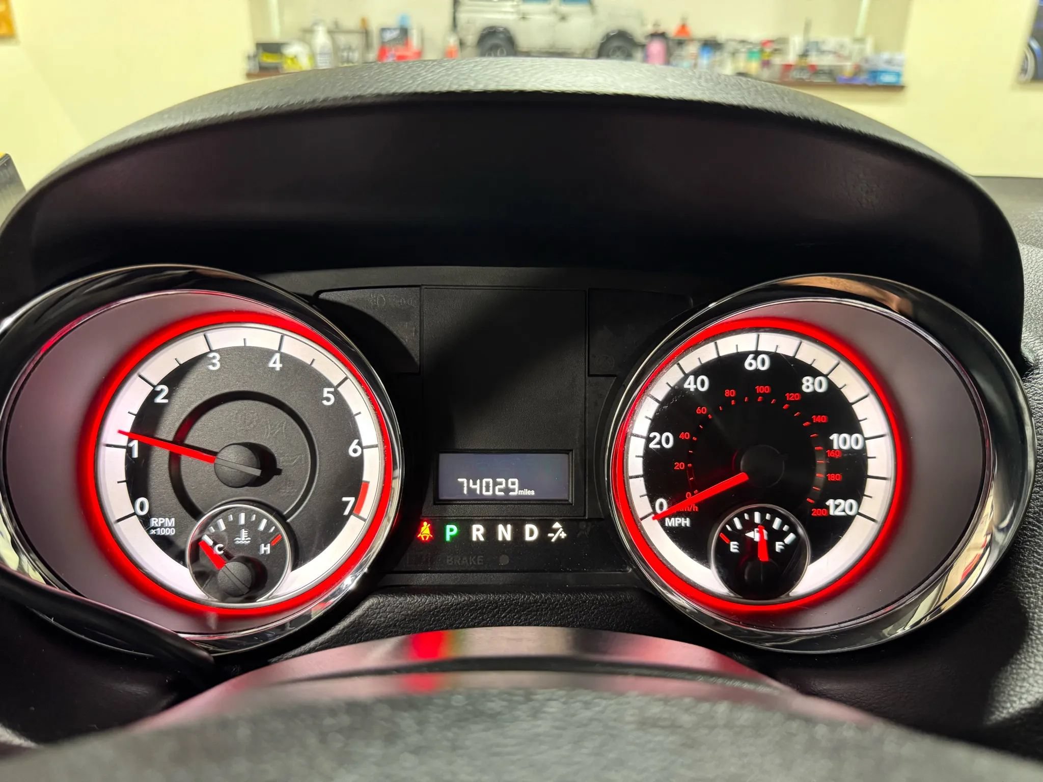 Used 2018 Dodge Grand Caravan SE FWD image 46