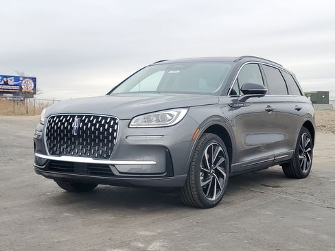 New 2026 Lincoln Corsair Grand Touring image 2