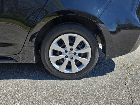 Used 2024 Toyota Corolla LE image 32