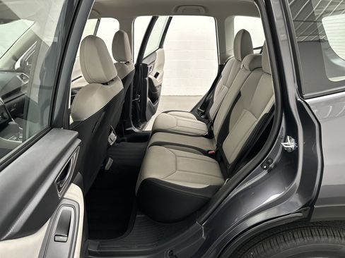 Used 2023 Subaru Forester AWD/4WD image 17