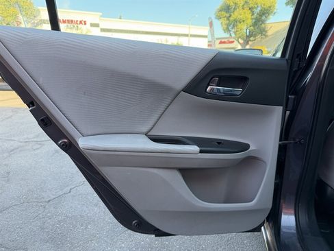 Used 2015 Honda Accord LX image 26