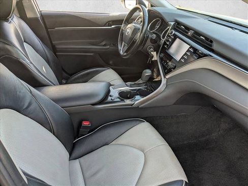 Used 2019 Toyota Camry SE image 21