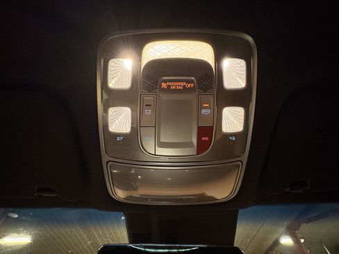 Used 2023 Genesis G80 2.5T image 32