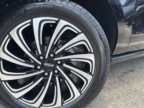 Used 2025 Lincoln Navigator L Black Label AWD/4WD image 30