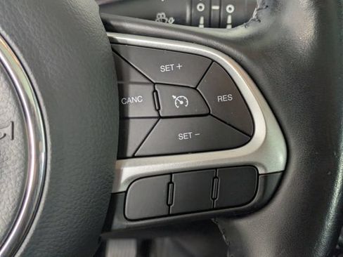 Used 2019 Jeep Compass Latitude AWD/4WD image 17