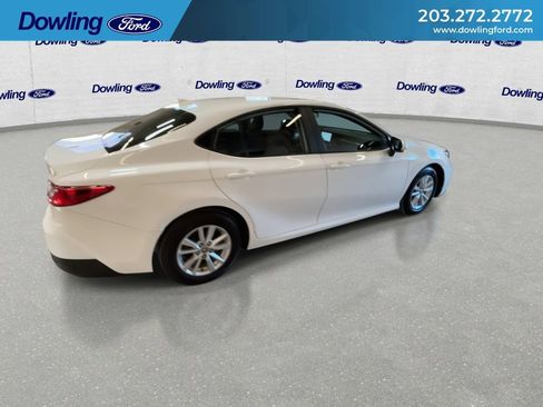 Used 2025 Toyota Camry LE FWD image 6