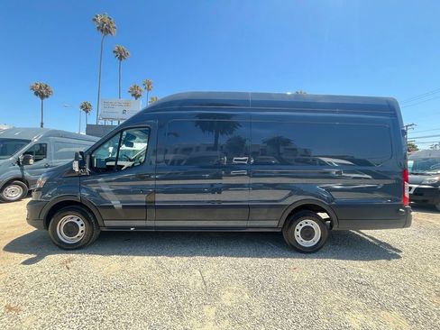 Used 2020 Ford Transit 250 148 High Roof Extended RWD image 10