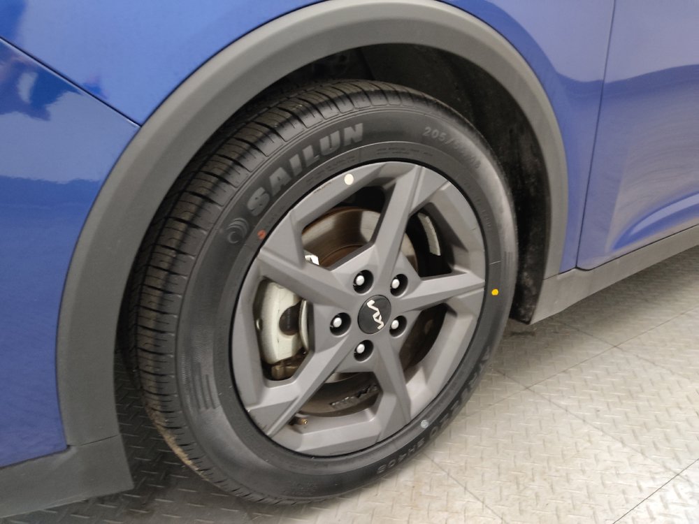 Used 2025 Kia K4 FWD image 31