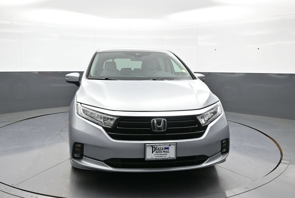Certified 2024 Honda Odyssey EX-L image 2