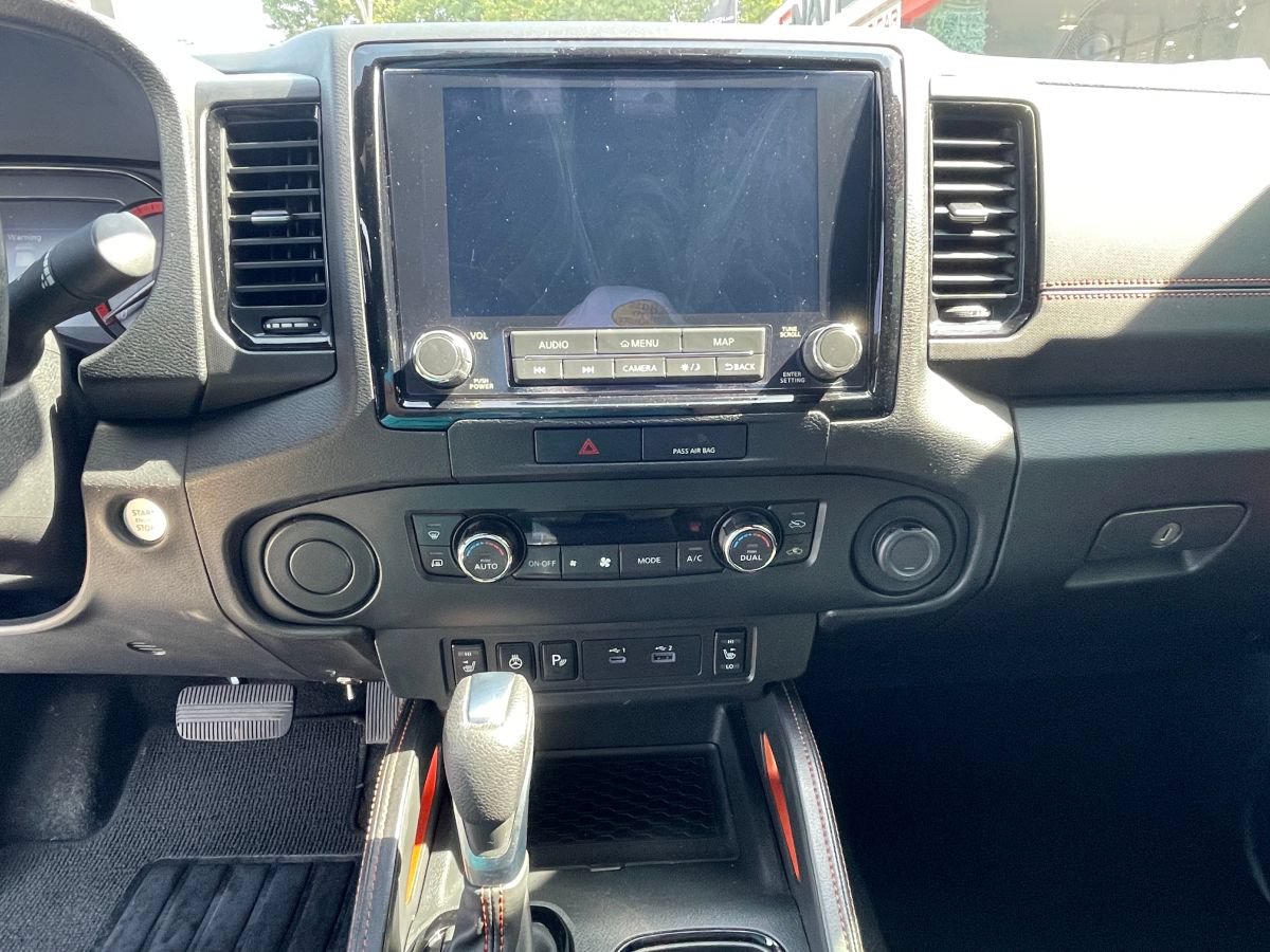 Used 2022 Nissan Frontier Pro-X RWD image 13